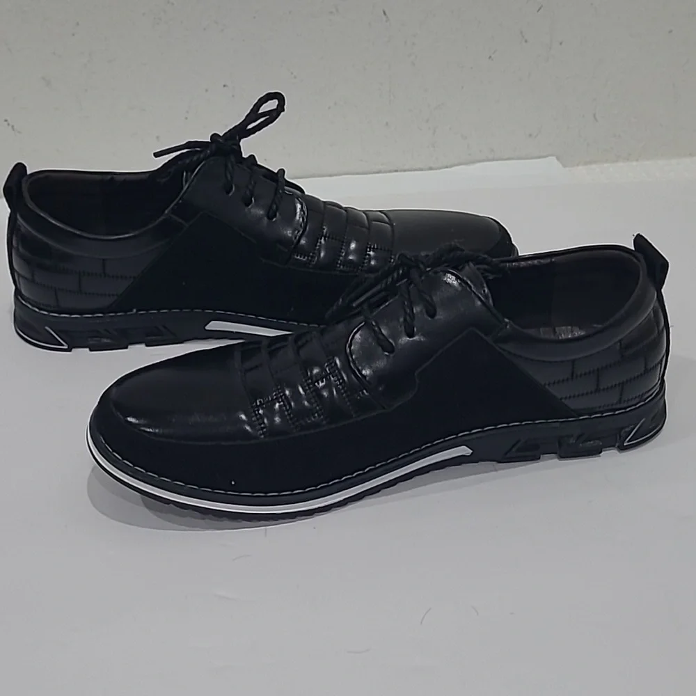 Men's Black Lace-Up Oxford Derby Shoes